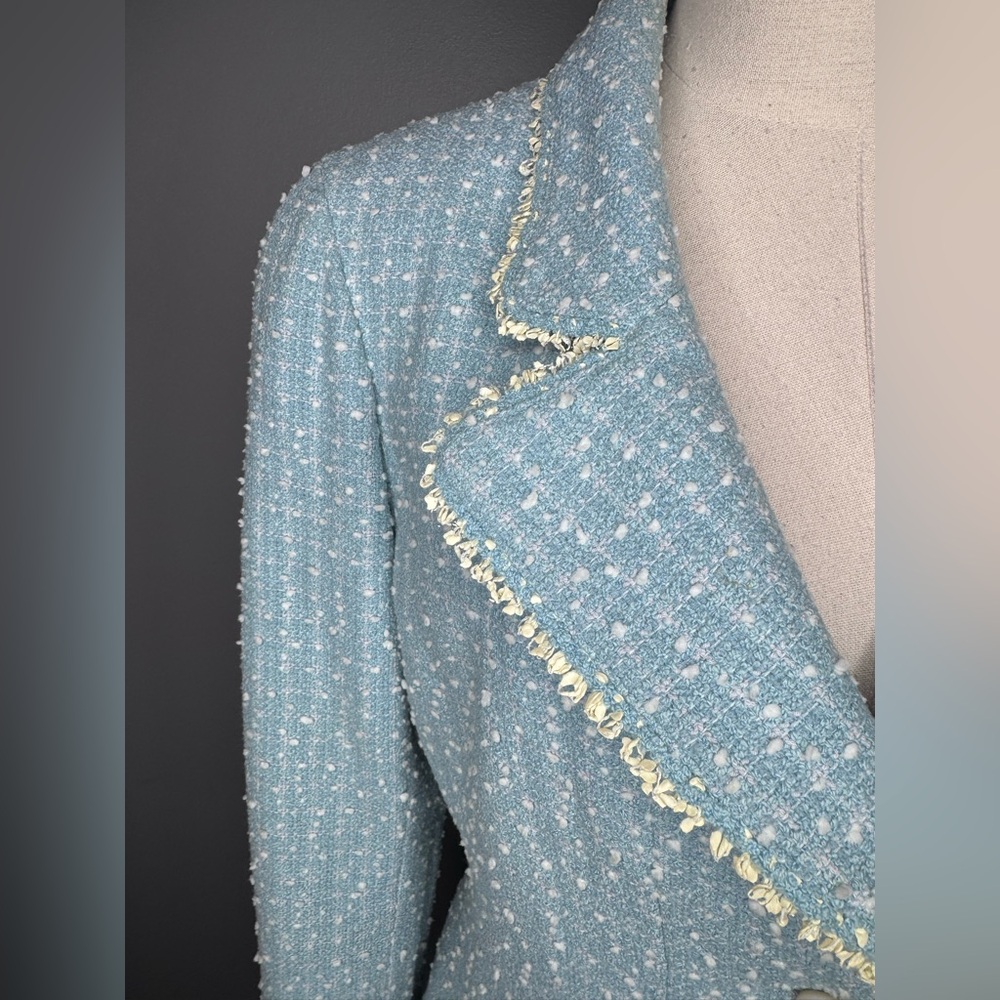 Chanel 1997 Blue White Princess Diana Tweed Suit. - Picture 9 of 16